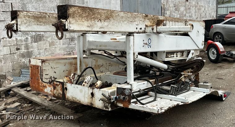 image for item EJ0396 Tru Hitch Inc tow truck bed