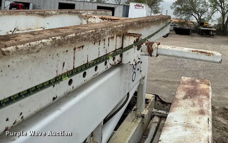 image for item EJ0396 Tru Hitch Inc tow truck bed