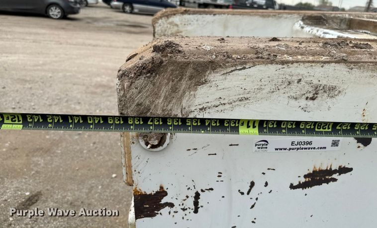 image for item EJ0396 Tru Hitch Inc tow truck bed