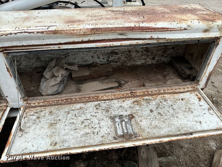 image for item EJ0396 Tru Hitch Inc tow truck bed