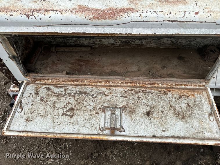 image for item EJ0396 Tru Hitch Inc tow truck bed