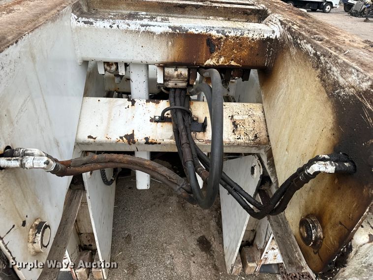 image for item EJ0396 Tru Hitch Inc tow truck bed