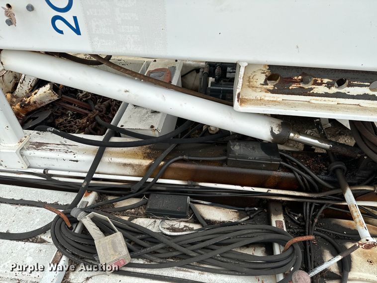 image for item EJ0396 Tru Hitch Inc tow truck bed