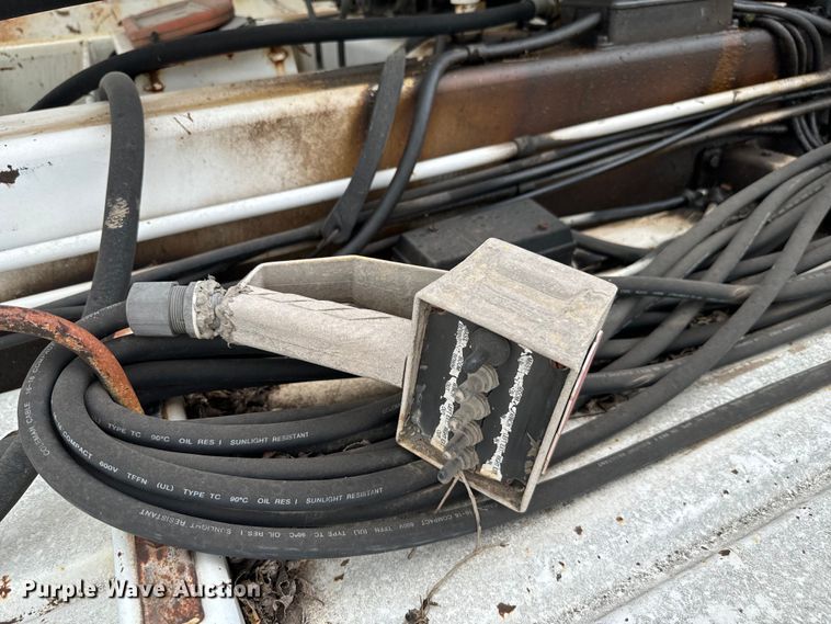 image for item EJ0396 Tru Hitch Inc tow truck bed