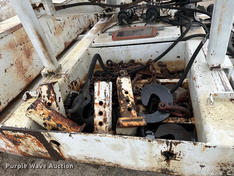 image for item EJ0396 Tru Hitch Inc tow truck bed