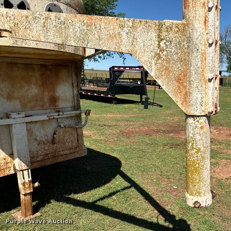 image for item EJ0441 Shop built livestock trailer