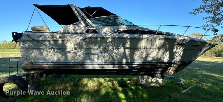 image for item EJ0453 1988 Sea Ray Cruiser  boat