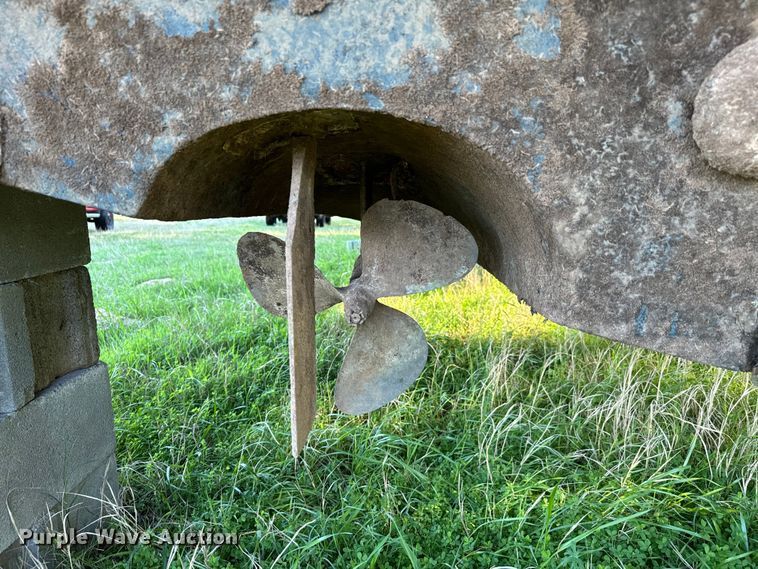 image for item EJ0453 1988 Sea Ray Cruiser  boat