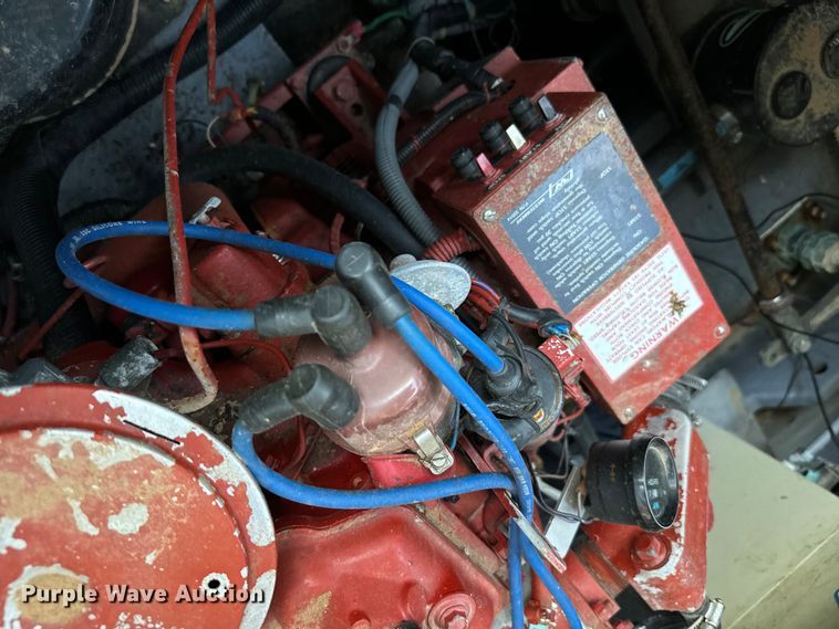 image for item EJ0453 1988 Sea Ray Cruiser  boat