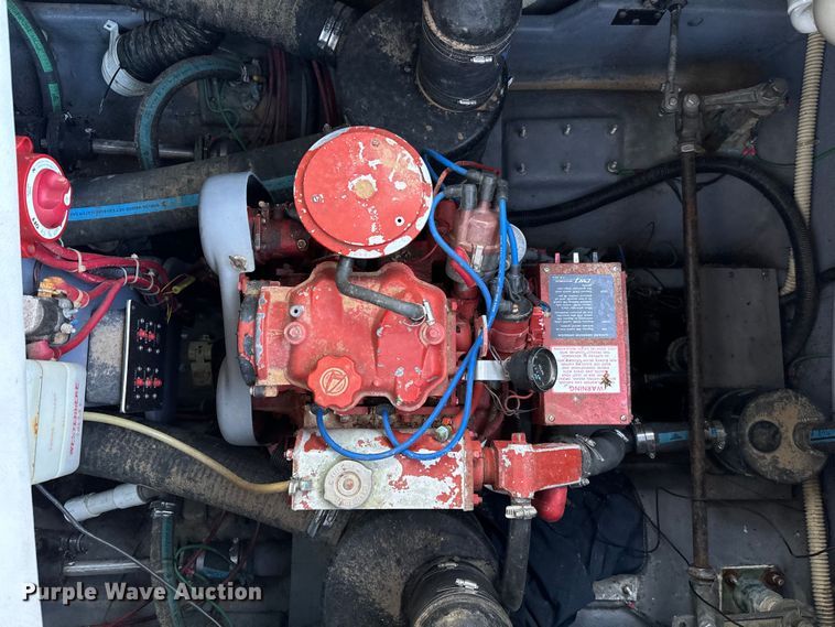 image for item EJ0453 1988 Sea Ray Cruiser  boat