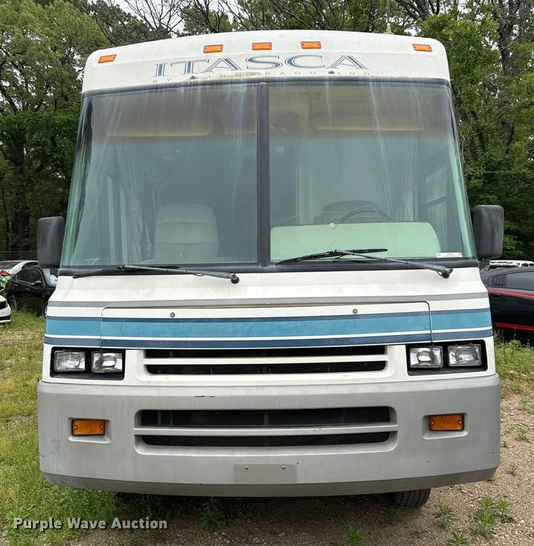 image for item EJ0562 1995 Winnebago IFG37RW RV