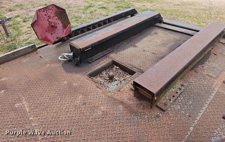 image for item EJ6226 1984 Chevrolet D30 bale bed pickup truck