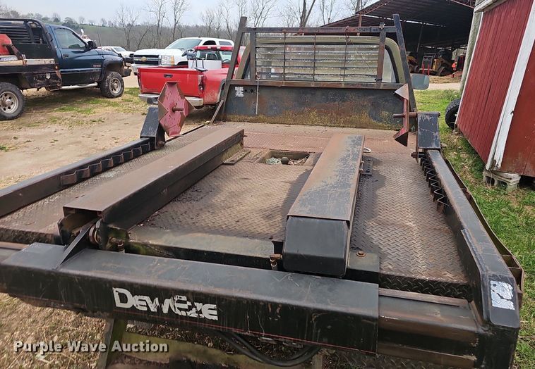 image for item EJ6226 1984 Chevrolet D30 bale bed pickup truck