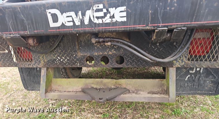 image for item EJ6226 1984 Chevrolet D30 bale bed pickup truck