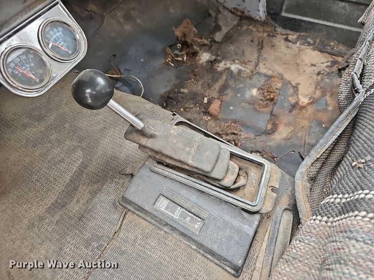 image for item EJ6226 1984 Chevrolet D30 bale bed pickup truck