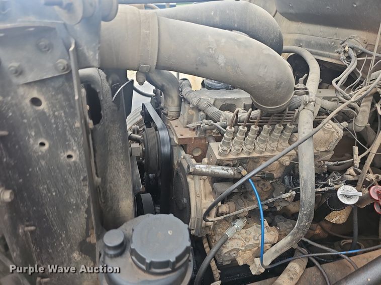 image for item EJ6227 1995 International 4900 refuse truck