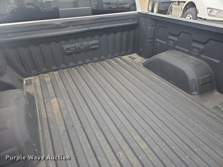 image for item EJ6277 2020 GMC  Sierra 1500 Crew Cab pickup truck