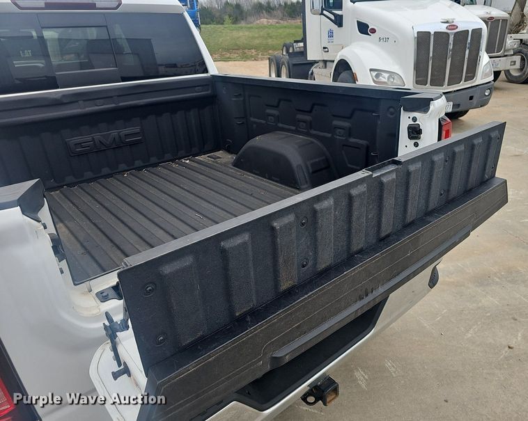 image for item EJ6277 2020 GMC  Sierra 1500 Crew Cab pickup truck