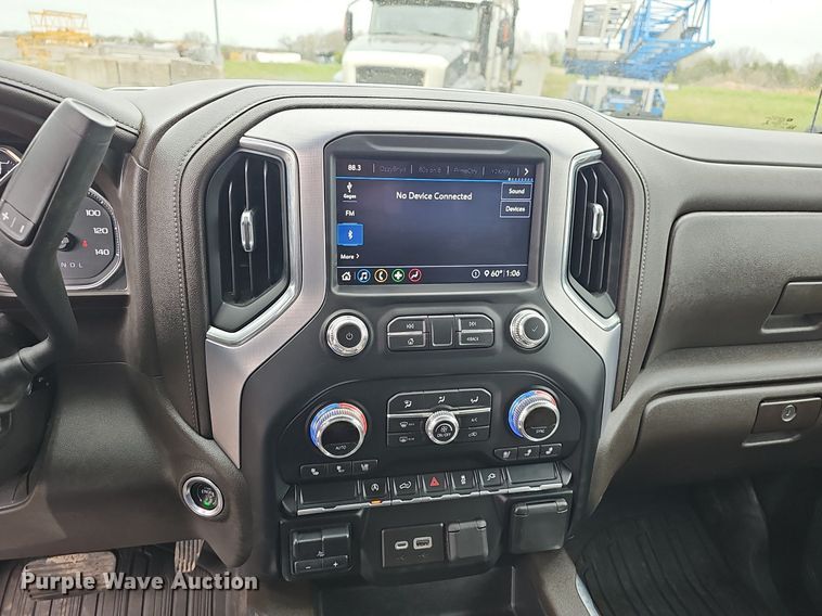 image for item EJ6277 2020 GMC  Sierra 1500 Crew Cab pickup truck