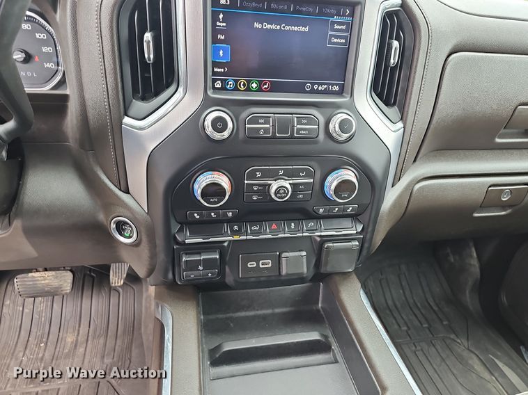 image for item EJ6277 2020 GMC  Sierra 1500 Crew Cab pickup truck