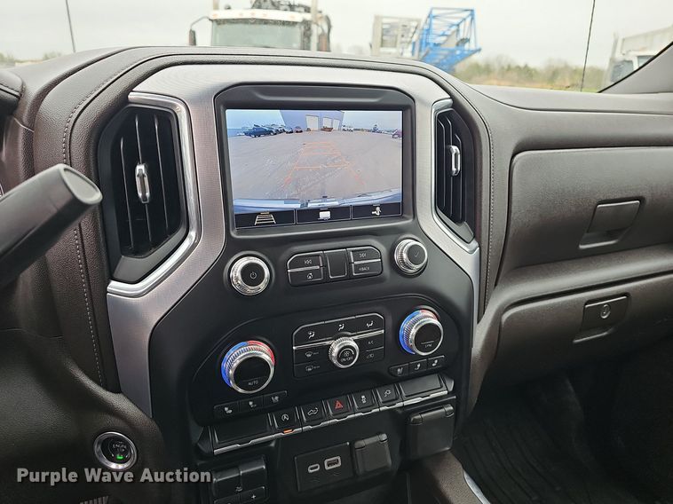 image for item EJ6277 2020 GMC  Sierra 1500 Crew Cab pickup truck