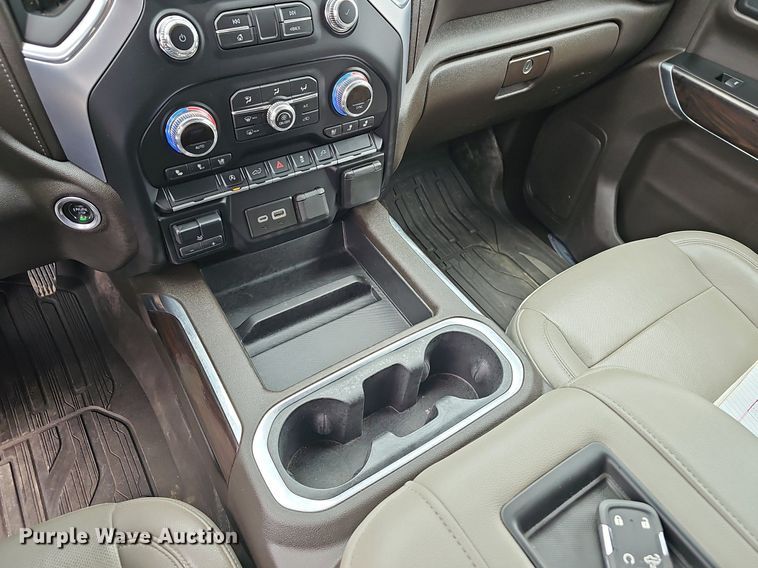 image for item EJ6277 2020 GMC  Sierra 1500 Crew Cab pickup truck