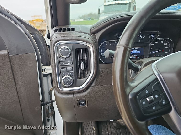 image for item EJ6277 2020 GMC  Sierra 1500 Crew Cab pickup truck