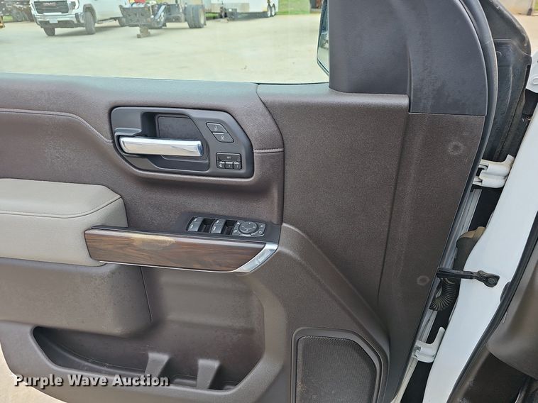 image for item EJ6277 2020 GMC  Sierra 1500 Crew Cab pickup truck