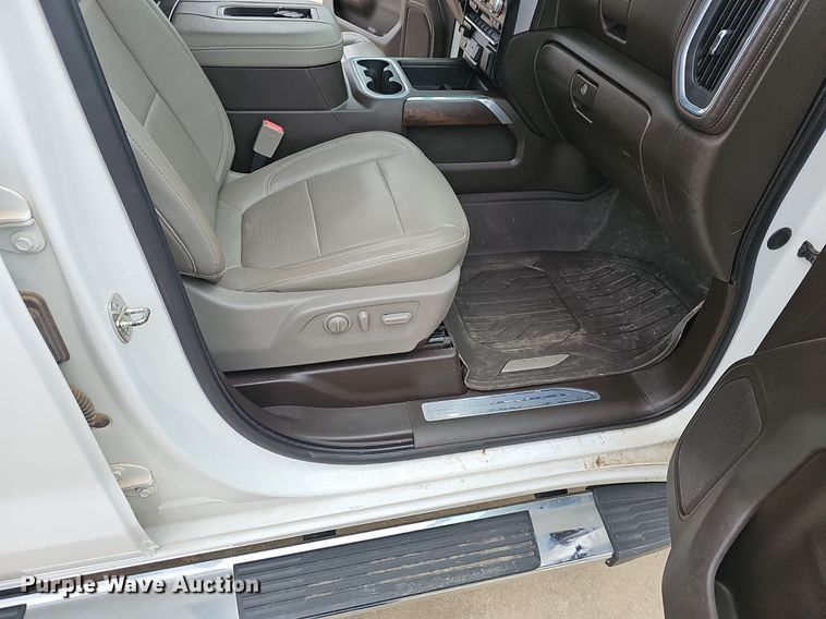 image for item EJ6277 2020 GMC  Sierra 1500 Crew Cab pickup truck