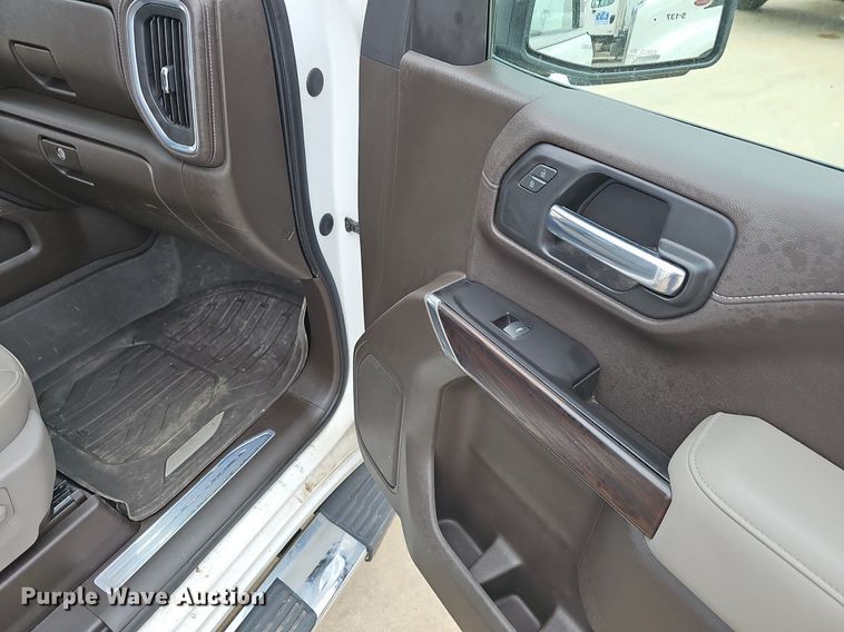 image for item EJ6277 2020 GMC  Sierra 1500 Crew Cab pickup truck