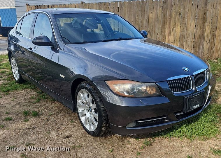 image for item EJ6302 2006 BMW  330xi 