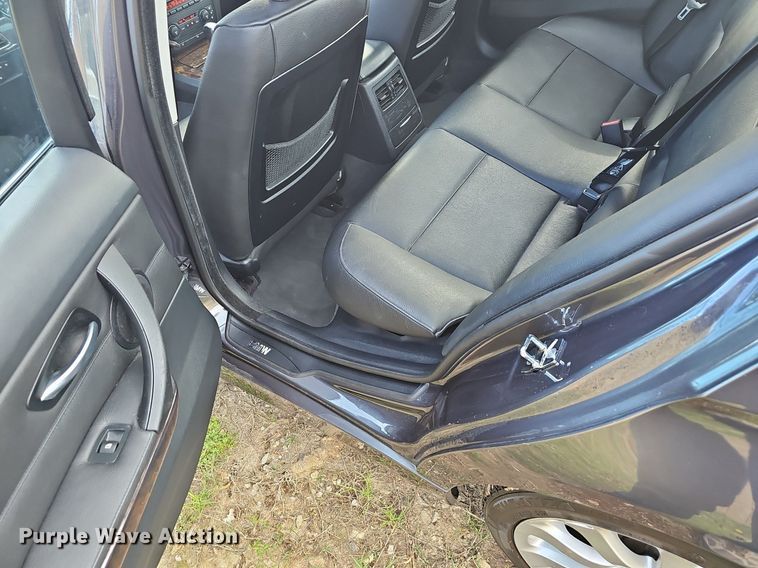 image for item EJ6302 2006 BMW  330xi 