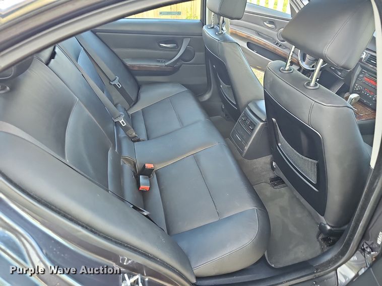 image for item EJ6302 2006 BMW  330xi 