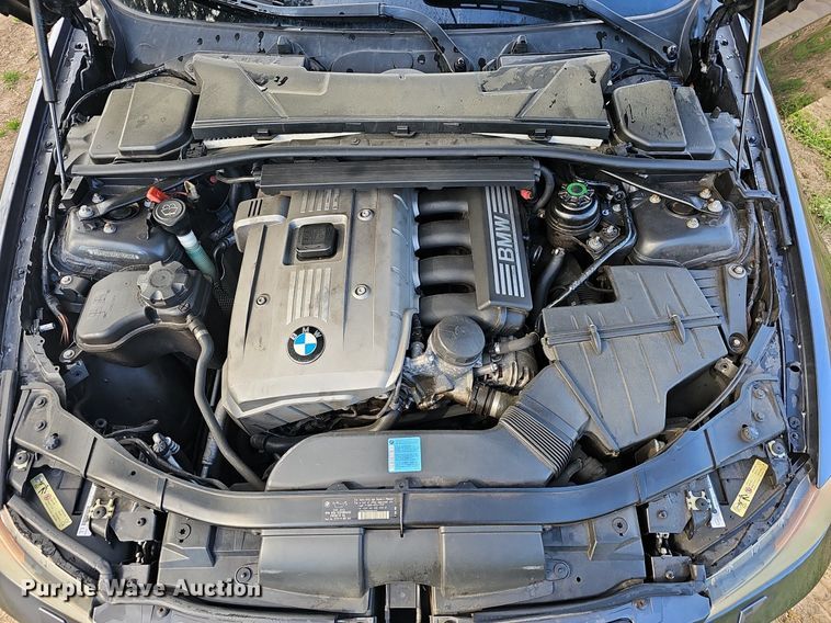 image for item EJ6302 2006 BMW  330xi 