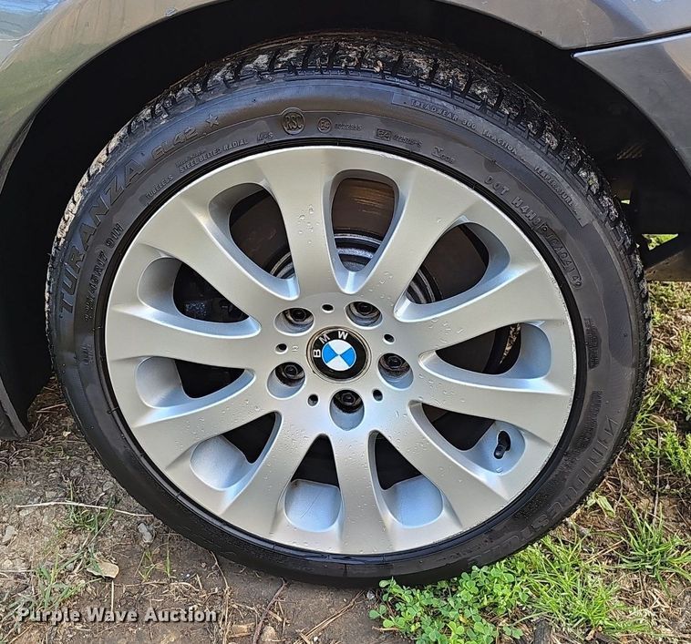 image for item EJ6302 2006 BMW  330xi 