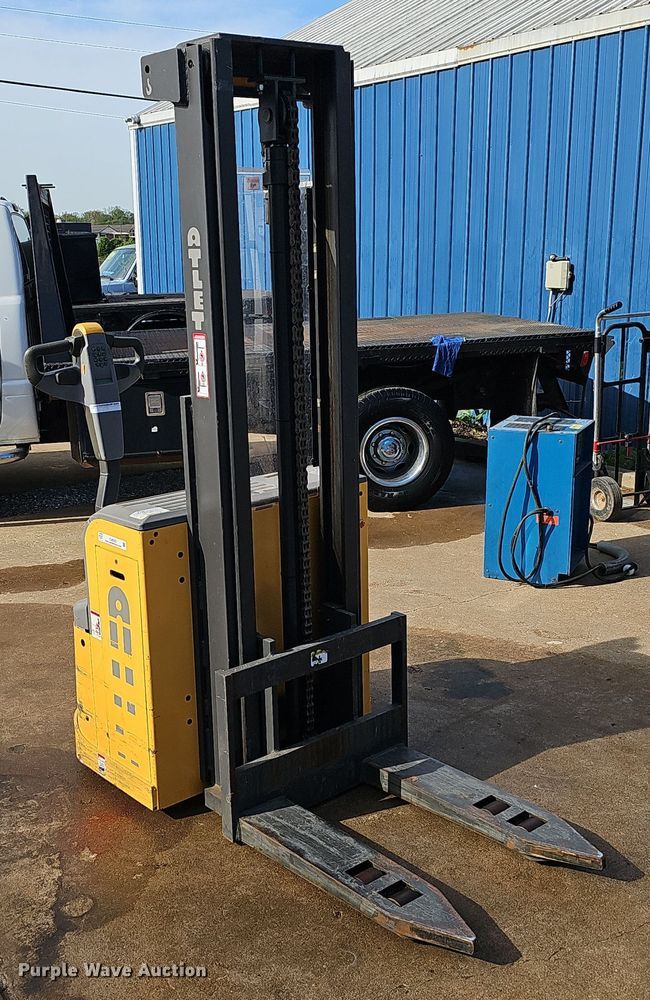 image for item EJ6303 2010 Atlet PSH160ST320 pallet jack 