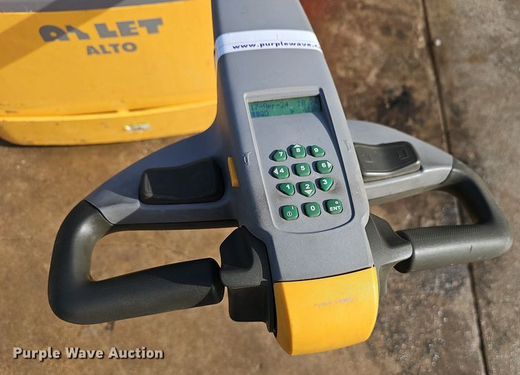 image for item EJ6303 2010 Atlet PSH160ST320 pallet jack 