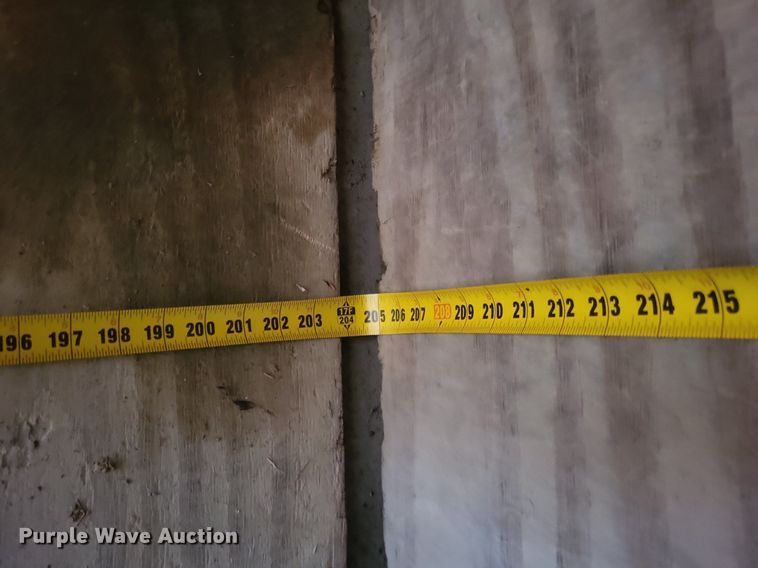 image for item EJ7853 2016 Continental Cargo enclosed cargo trailer