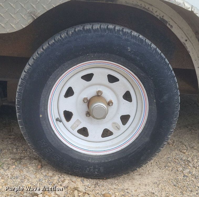 image for item EJ7853 2016 Continental Cargo enclosed cargo trailer