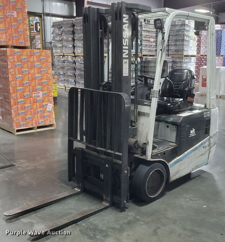 image for item EJ7896 Nissan 1N1L18V forklift