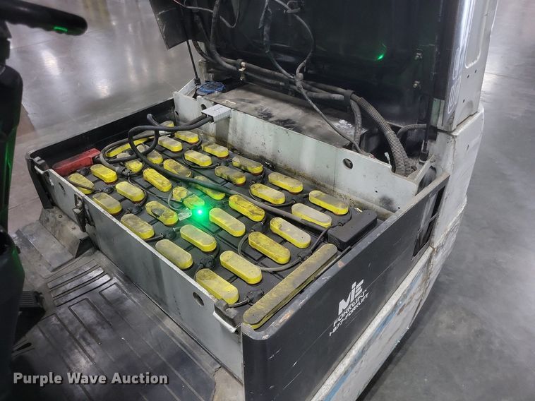 image for item EJ7896 Nissan 1N1L18V forklift