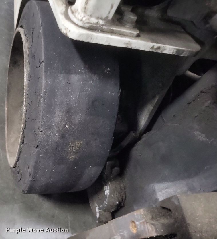 image for item EJ7896 Nissan 1N1L18V forklift