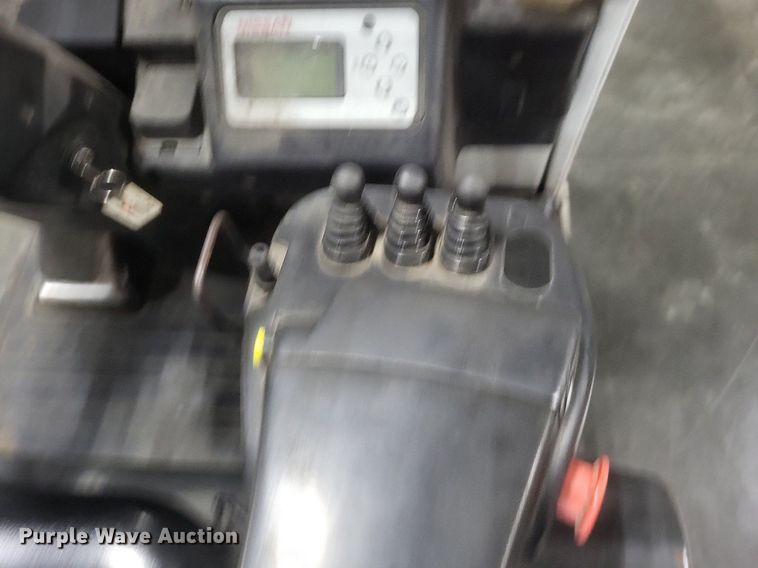 image for item EJ7896 Nissan 1N1L18V forklift