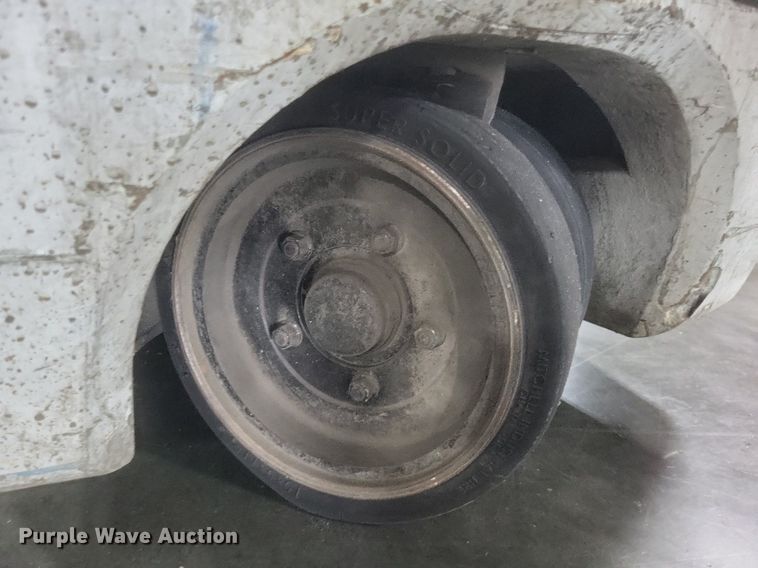 image for item EJ7896 Nissan 1N1L18V forklift