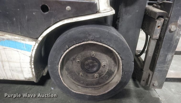 image for item EJ7896 Nissan 1N1L18V forklift