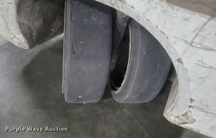 image for item EJ7896 Nissan 1N1L18V forklift