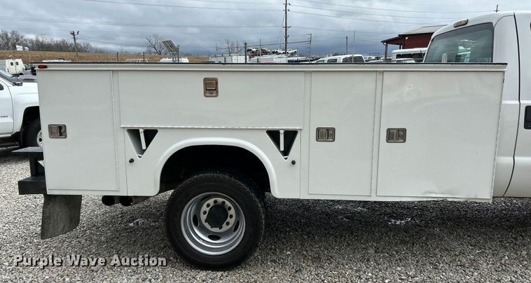 image for item EK4257 2012 Ford F450 XL Super Duty utility / service truck