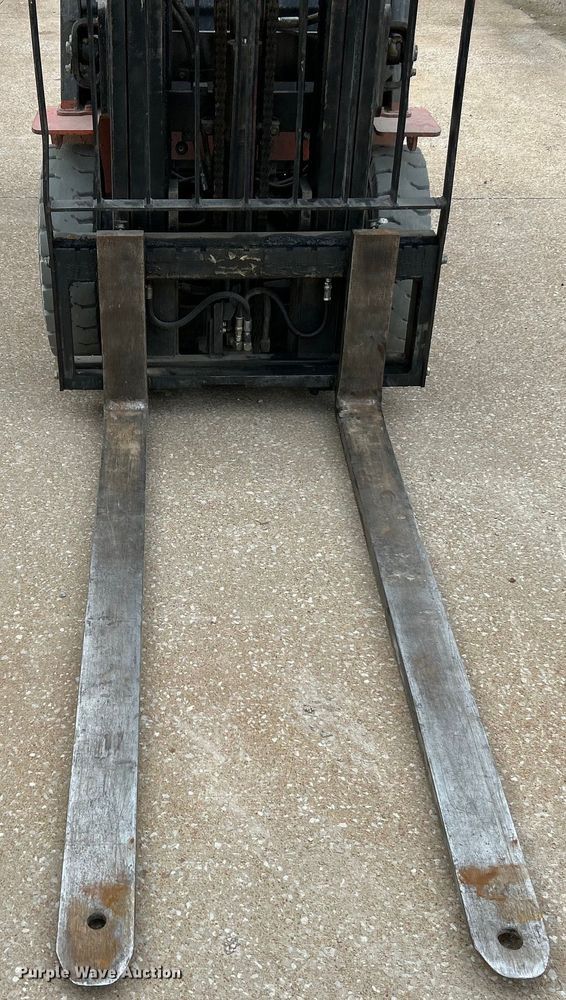 image for item EK4432 2005 Toyota  7FGU25 forklift