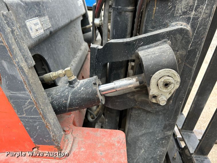 image for item EK4432 2005 Toyota  7FGU25 forklift