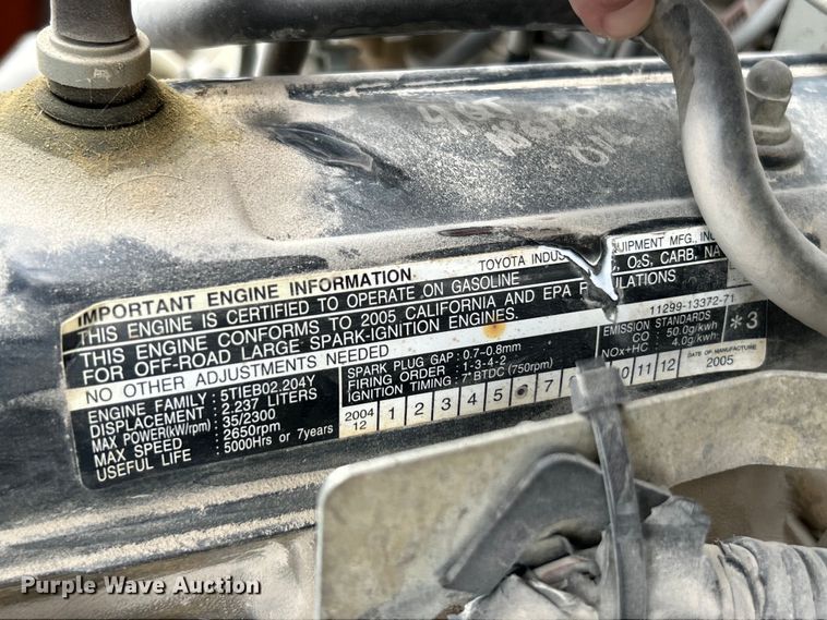 image for item EK4432 2005 Toyota  7FGU25 forklift